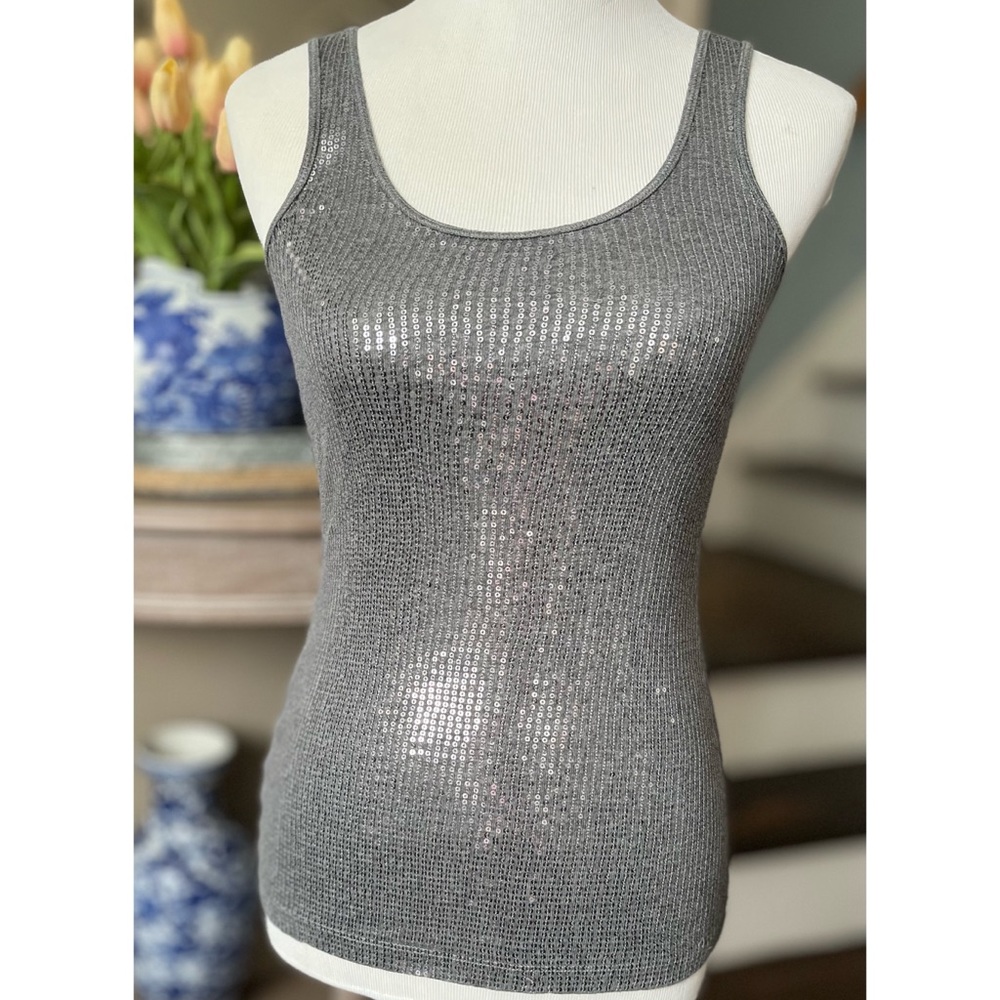 Express Gray Sequin Tank
Top 100% Cotton Small